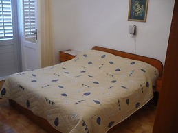 Apartment Eta