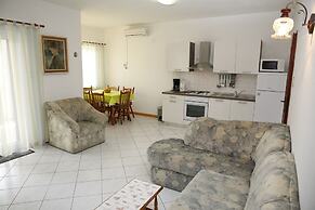 Apartments Araz