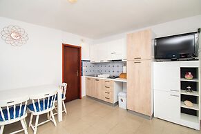 Apartment Den