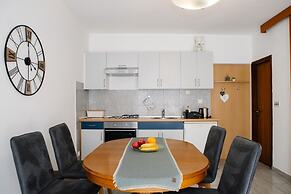 Apartments Petri