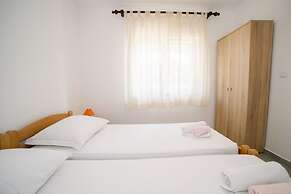 Apartments Petri