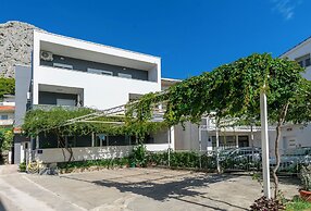 Apartments Zdravko