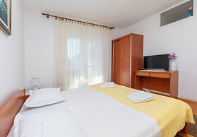 Apartments Zdravko