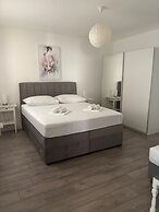 Apartments Sini
