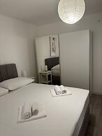 Apartments Sini