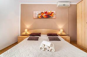 Apartment Goge