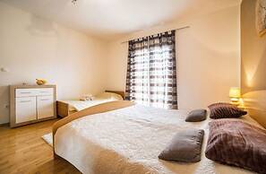 Apartment Goge