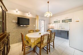 Apartment Goge