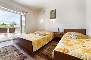 Apartment Goge