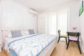 Apartments Mir