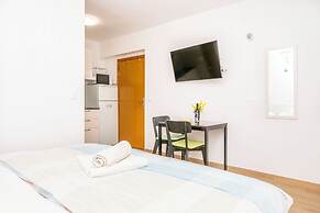 Apartments Mir