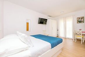 Apartments Mir