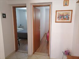 Apartment Ljube