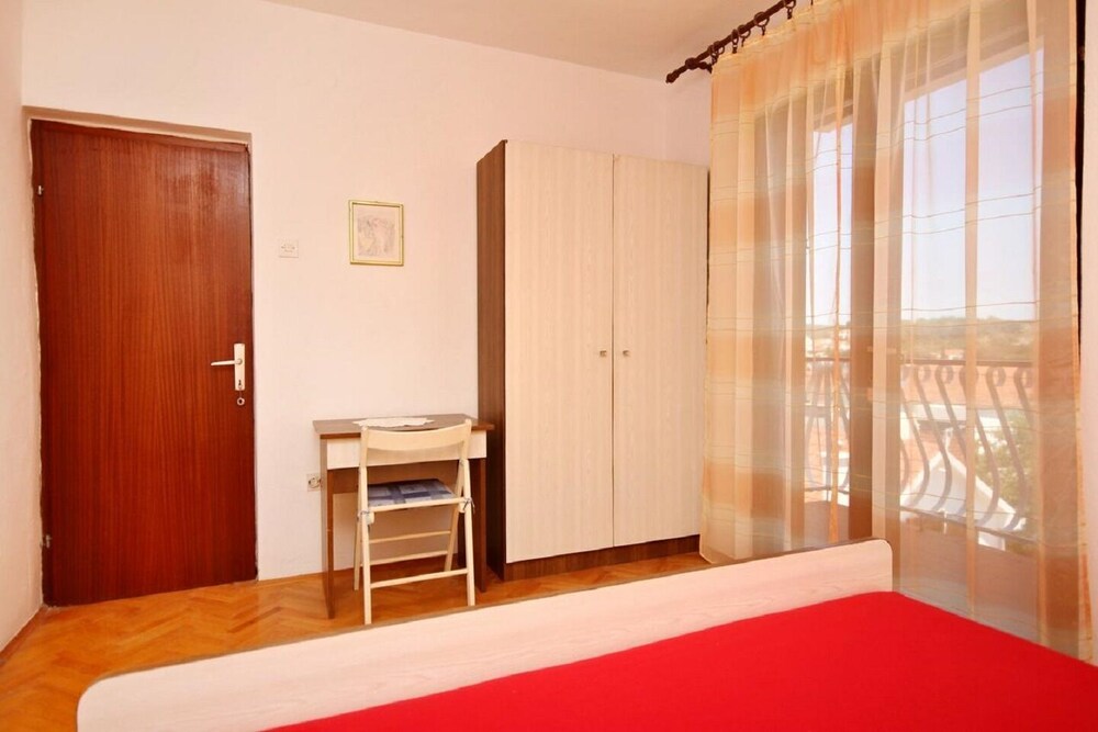 Apartment Ljube
