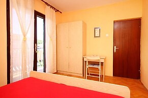 Apartment Ljube