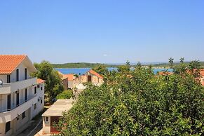 Apartment Ljube