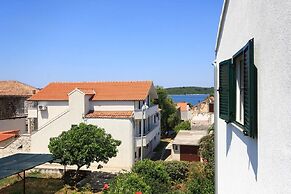 Apartment Ljube