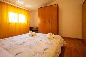 Apartments Den