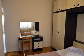 Apartments Zdravko