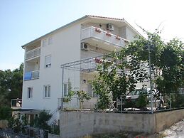 Apartments Mara