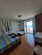 Apartment More
