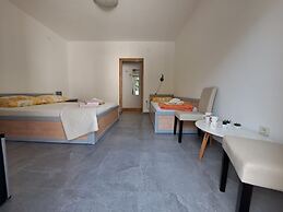 Rooms Katja
