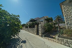 Apartment Sidro