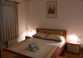 Apartments Ema