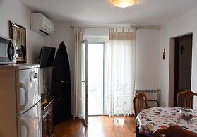Apartments Ema