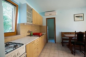 Apartments Luka