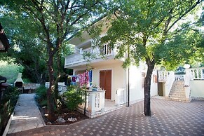 Apartments Luka