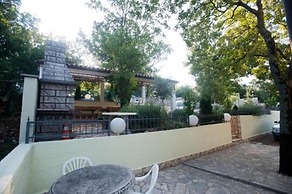 Apartments Luka