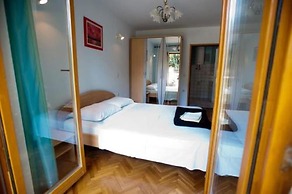 Apartments Luka