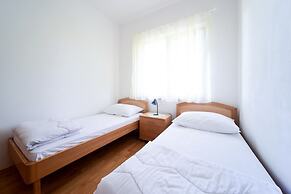 Apartments Zlatko
