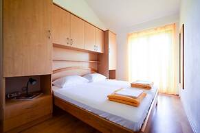 Apartments Zlatko