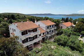 Apartments Zlatko