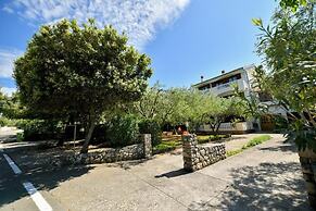 Apartments Zlatko
