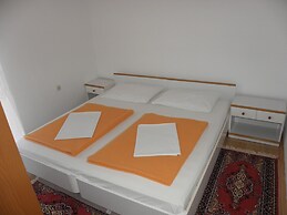 Apartments Zvone