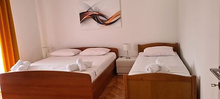 Apartments Dari