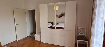 Apartments Dari