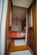 Apartments Ela