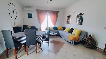 Apartments Grbac Veli Rat-seaside