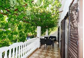 Apartments Snjeza