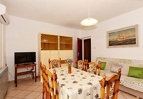 Apartments Snjeza