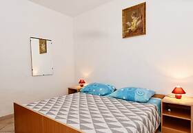 Apartments Snjeza