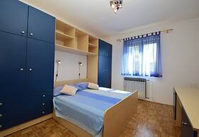 Apartments Snjeza