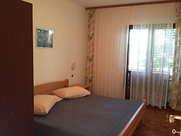 Apartments Pere