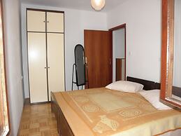 Apartments Pere