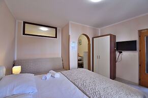 Apartments Mir