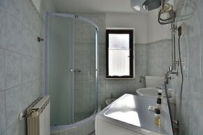 Apartments Mir